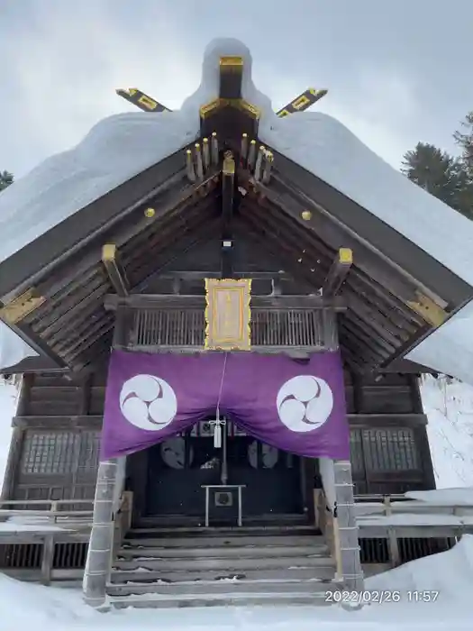 喜茂別神社の本殿