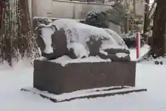 美奈宜神社の像