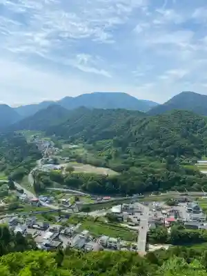 宝珠山 立石寺の{uncategorized: "未分類", other: "その他", undefined: "問題あり", building: "その他建物", grave: "お墓", sacred_gate: "鳥居", guardian: "狛犬", statue: "像", buddha: "仏像", history: "歴史", nature: "自然", garden: "庭園", animal: "動物", pagoda: "塔", temizu: "手水舎", mountain_gate: "山門・神門", sanctuary: "本殿・本堂", subordinate: "末社・摂社", art: "芸術", scenery: "景色", jizo: "地蔵", ema: "絵馬", goshuin: "御朱印", omikuji: "おみくじ", items: "授与品その他", amulet: "お守り", goshuincho: "御朱印帳", eats: "食事", festival: "お祭り", votive_dance: "神楽", shichigosan: "七五三参", wedding: "結婚式", experience: "体験その他", initially: "初詣", around: "周辺", anti_infection: "感染症対策"}