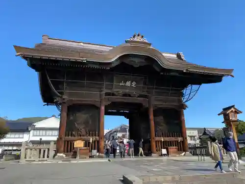 善光寺の山門