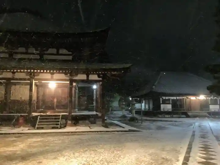 法界寺(日野薬師)の本殿・本堂