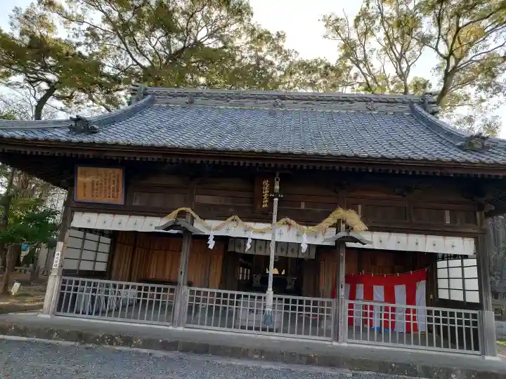 焼津神社の{uncategorized: "未分類", other: "その他", undefined: "問題あり", building: "その他建物", grave: "お墓", sacred_gate: "鳥居", guardian: "狛犬", statue: "像", buddha: "仏像", history: "歴史", nature: "自然", garden: "庭園", animal: "動物", pagoda: "塔", temizu: "手水舎", mountain_gate: "山門・神門", sanctuary: "本殿・本堂", subordinate: "末社・摂社", art: "芸術", scenery: "景色", jizo: "地蔵", ema: "絵馬", goshuin: "御朱印", omikuji: "おみくじ", items: "授与品その他", amulet: "お守り", goshuincho: "御朱印帳", eats: "食事", festival: "お祭り", votive_dance: "神楽", shichigosan: "七五三参", wedding: "結婚式", experience: "体験その他", initially: "初詣", around: "周辺", anti_infection: "感染症対策"}