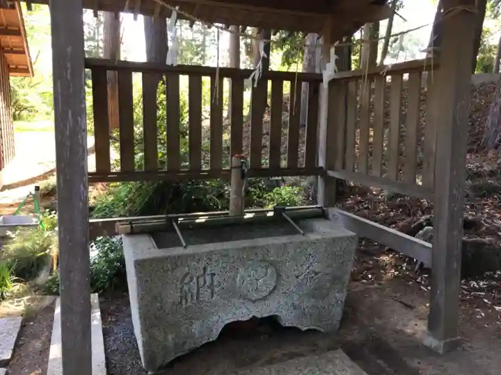 有賀神社の手水舎