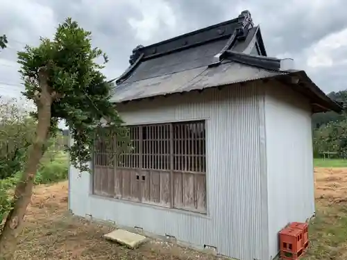 腹旅八幡神社の本殿・本堂