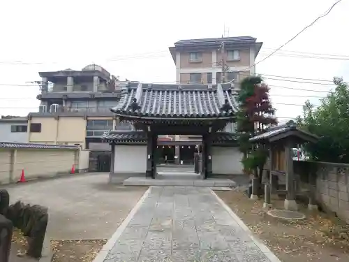 真勝院の{uncategorized: "未分類", other: "その他", undefined: "問題あり", building: "その他建物", grave: "お墓", sacred_gate: "鳥居", guardian: "狛犬", statue: "像", buddha: "仏像", history: "歴史", nature: "自然", garden: "庭園", animal: "動物", pagoda: "塔", temizu: "手水舎", mountain_gate: "山門・神門", sanctuary: "本殿・本堂", subordinate: "末社・摂社", art: "芸術", scenery: "景色", jizo: "地蔵", ema: "絵馬", goshuin: "御朱印", omikuji: "おみくじ", items: "授与品その他", amulet: "お守り", goshuincho: "御朱印帳", eats: "食事", festival: "お祭り", votive_dance: "神楽", shichigosan: "七五三参", wedding: "結婚式", experience: "体験その他", initially: "初詣", around: "周辺", anti_infection: "感染症対策"}
