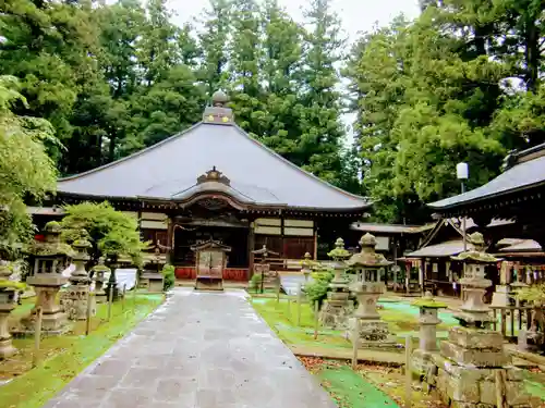 光丸山 法輪寺の本殿・本堂