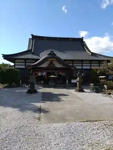 法長寺の本殿