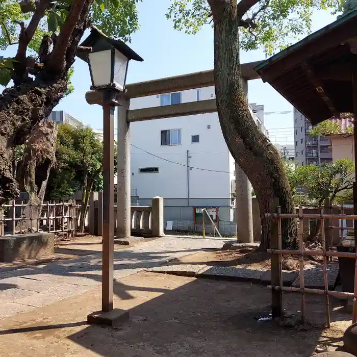 吾嬬神社の鳥居