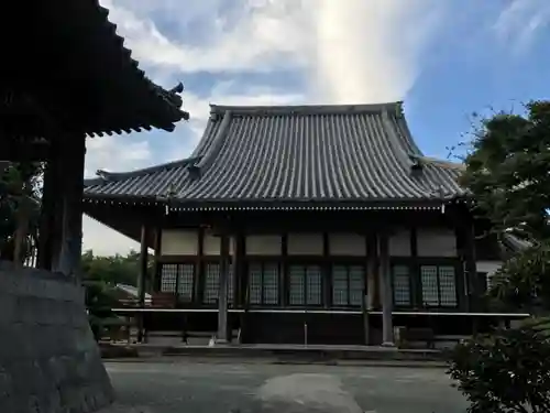 明願寺の本殿