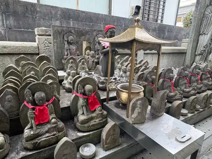 高野山今治別院の{uncategorized: "未分類", other: "その他", undefined: "問題あり", building: "その他建物", grave: "お墓", sacred_gate: "鳥居", guardian: "狛犬", statue: "像", buddha: "仏像", history: "歴史", nature: "自然", garden: "庭園", animal: "動物", pagoda: "塔", temizu: "手水舎", mountain_gate: "山門・神門", sanctuary: "本殿・本堂", subordinate: "末社・摂社", art: "芸術", scenery: "景色", jizo: "地蔵", ema: "絵馬", goshuin: "御朱印", omikuji: "おみくじ", items: "授与品その他", amulet: "お守り", goshuincho: "御朱印帳", eats: "食事", festival: "お祭り", votive_dance: "神楽", shichigosan: "七五三参", wedding: "結婚式", experience: "体験その他", initially: "初詣", around: "周辺", anti_infection: "感染症対策"}