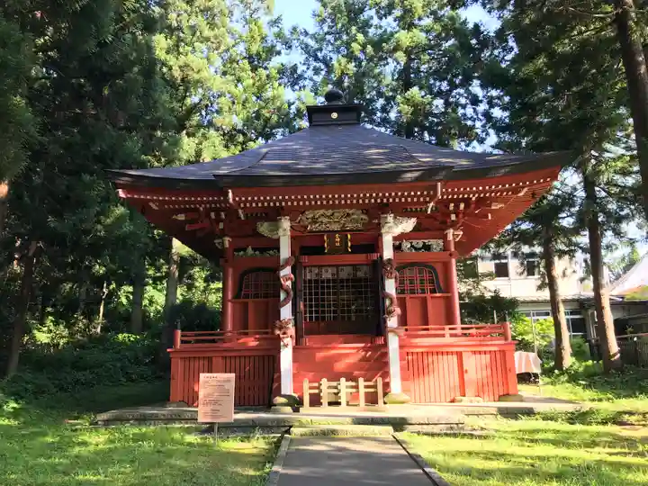 出羽神社(出羽三山神社)~三神合祭殿~の末社・摂社
