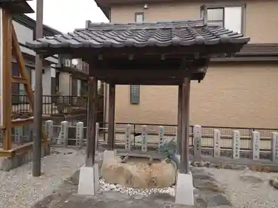 本地ヶ原神社の手水舎