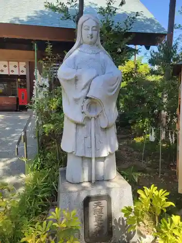 高知大神宮の像