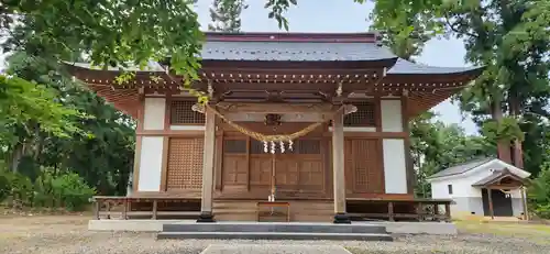 柏倉八幡神社の本殿・本堂