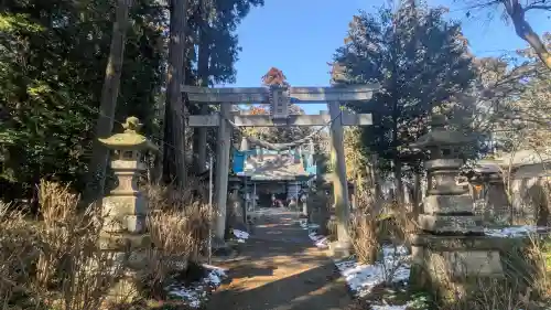 磯山神社の{uncategorized: "未分類", other: "その他", undefined: "問題あり", building: "その他建物", grave: "お墓", sacred_gate: "鳥居", guardian: "狛犬", statue: "像", buddha: "仏像", history: "歴史", nature: "自然", garden: "庭園", animal: "動物", pagoda: "塔", temizu: "手水舎", mountain_gate: "山門・神門", sanctuary: "本殿・本堂", subordinate: "末社・摂社", art: "芸術", scenery: "景色", jizo: "地蔵", ema: "絵馬", goshuin: "御朱印", omikuji: "おみくじ", items: "授与品その他", amulet: "お守り", goshuincho: "御朱印帳", eats: "食事", festival: "お祭り", votive_dance: "神楽", shichigosan: "七五三参", wedding: "結婚式", experience: "体験その他", initially: "初詣", around: "周辺", anti_infection: "感染症対策"}