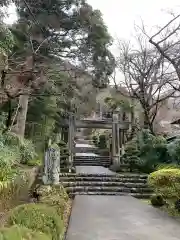 久遠寺の建物その他