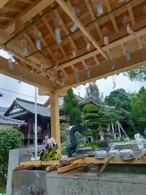 善楽寺の手水舎