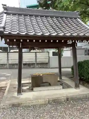 手筒花火発祥の地 吉田神社の手水舎