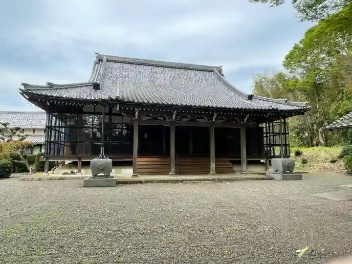 興敬寺の{uncategorized: "未分類", other: "その他", undefined: "問題あり", building: "その他建物", grave: "お墓", sacred_gate: "鳥居", guardian: "狛犬", statue: "像", buddha: "仏像", history: "歴史", nature: "自然", garden: "庭園", animal: "動物", pagoda: "塔", temizu: "手水舎", mountain_gate: "山門・神門", sanctuary: "本殿・本堂", subordinate: "末社・摂社", art: "芸術", scenery: "景色", jizo: "地蔵", ema: "絵馬", goshuin: "御朱印", omikuji: "おみくじ", items: "授与品その他", amulet: "お守り", goshuincho: "御朱印帳", eats: "食事", festival: "お祭り", votive_dance: "神楽", shichigosan: "七五三参", wedding: "結婚式", experience: "体験その他", initially: "初詣", around: "周辺", anti_infection: "感染症対策"}