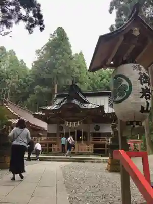 御岩神社の本殿・本堂
