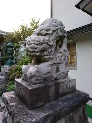 火産霊神社の狛犬