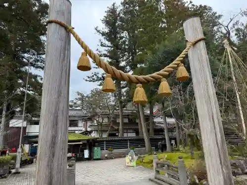 那谷寺の{uncategorized: "未分類", other: "その他", undefined: "問題あり", building: "その他建物", grave: "お墓", sacred_gate: "鳥居", guardian: "狛犬", statue: "像", buddha: "仏像", history: "歴史", nature: "自然", garden: "庭園", animal: "動物", pagoda: "塔", temizu: "手水舎", mountain_gate: "山門・神門", sanctuary: "本殿・本堂", subordinate: "末社・摂社", art: "芸術", scenery: "景色", jizo: "地蔵", ema: "絵馬", goshuin: "御朱印", omikuji: "おみくじ", items: "授与品その他", amulet: "お守り", goshuincho: "御朱印帳", eats: "食事", festival: "お祭り", votive_dance: "神楽", shichigosan: "七五三参", wedding: "結婚式", experience: "体験その他", initially: "初詣", around: "周辺", anti_infection: "感染症対策"}