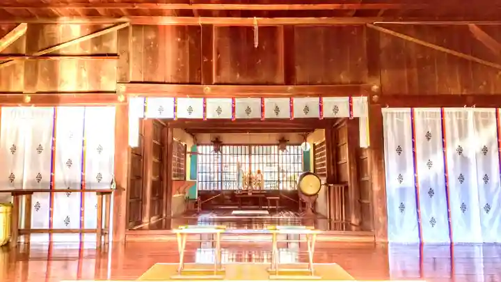 業葉神社の本殿・本堂