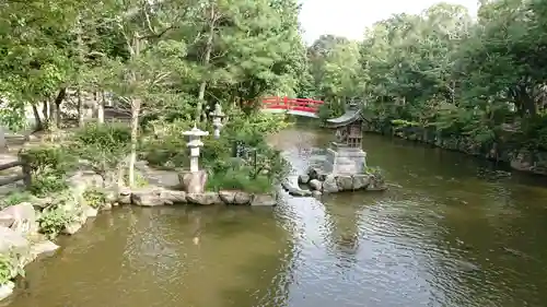 伊弉諾神宮の庭園