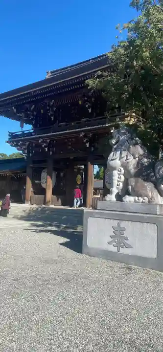 寒川神社の山門・神門
