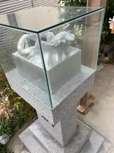 髙帝龍王龍神社（白山宮末社）の狛犬