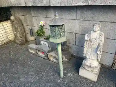 十方寺の{uncategorized: "未分類", other: "その他", undefined: "問題あり", building: "その他建物", grave: "お墓", sacred_gate: "鳥居", guardian: "狛犬", statue: "像", buddha: "仏像", history: "歴史", nature: "自然", garden: "庭園", animal: "動物", pagoda: "塔", temizu: "手水舎", mountain_gate: "山門・神門", sanctuary: "本殿・本堂", subordinate: "末社・摂社", art: "芸術", scenery: "景色", jizo: "地蔵", ema: "絵馬", goshuin: "御朱印", omikuji: "おみくじ", items: "授与品その他", amulet: "お守り", goshuincho: "御朱印帳", eats: "食事", festival: "お祭り", votive_dance: "神楽", shichigosan: "七五三参", wedding: "結婚式", experience: "体験その他", initially: "初詣", around: "周辺", anti_infection: "感染症対策"}