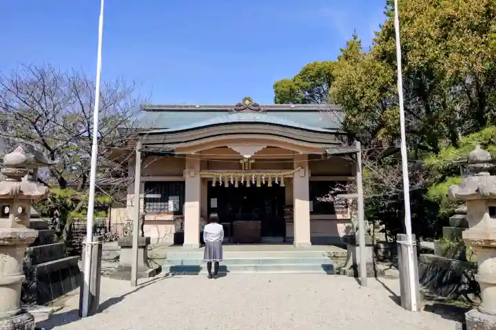 高山神社の本殿・本堂
