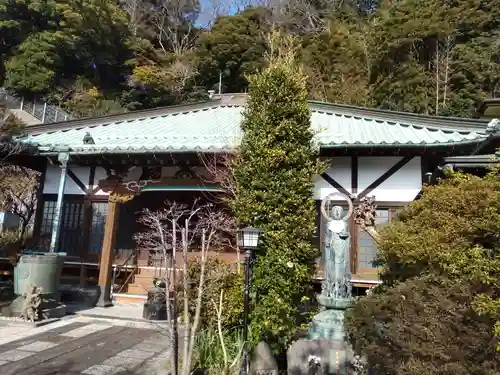 東林寺の本殿・本堂