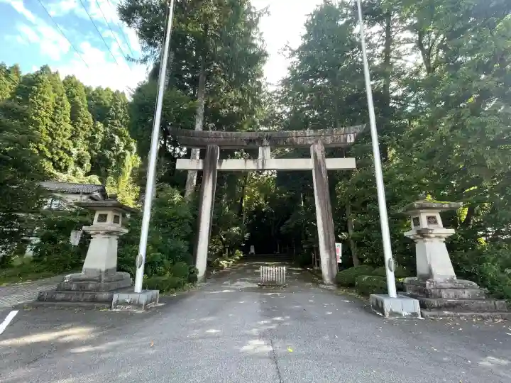 白山比咩神社(石川県)