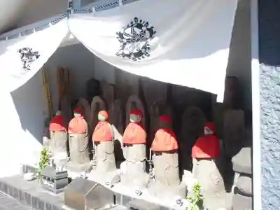 傍示堂石塔群(神奈川県)