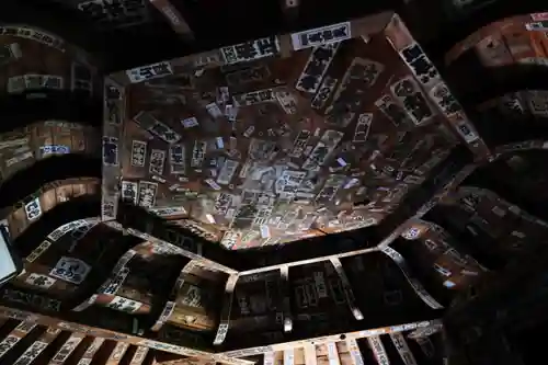 円通三匝堂（さざえ堂）の本殿・本堂