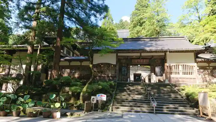 永平寺の山門・神門