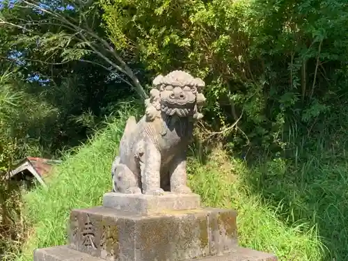 市野郷神社の狛犬