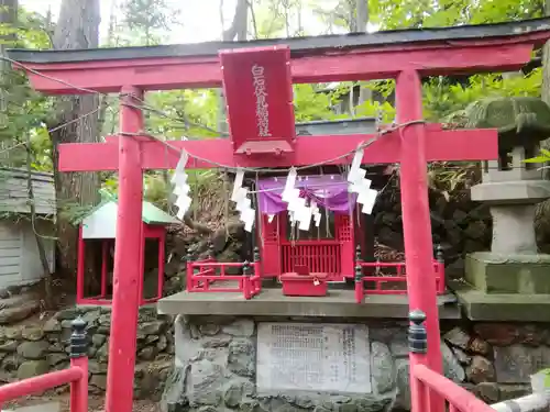 白石神社の鳥居