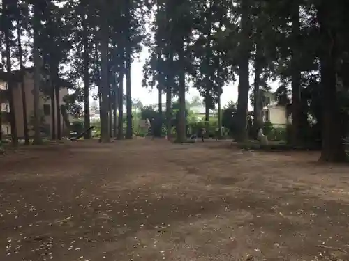 鶏峯神社の建物その他