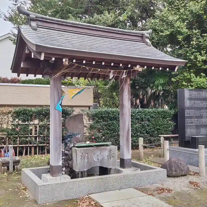 白山神社の手水舎