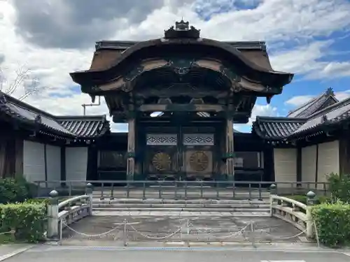 東本願寺（真宗本廟）の山門・神門