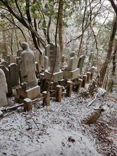 岩崎御嶽社の仏像