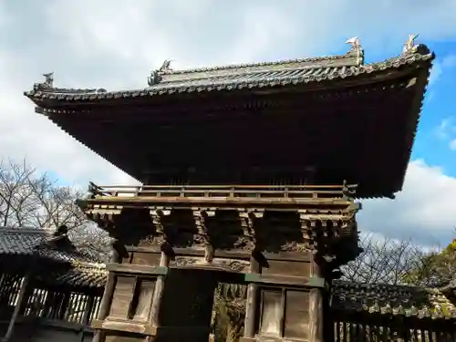 須佐能袁神社の山門・神門