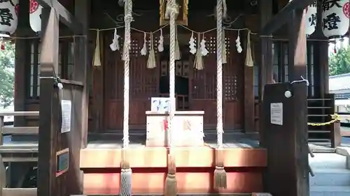 泊神社の本殿・本堂