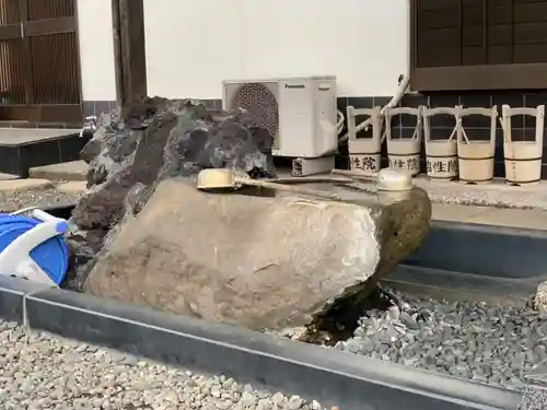 大久保山 自性院の手水舎