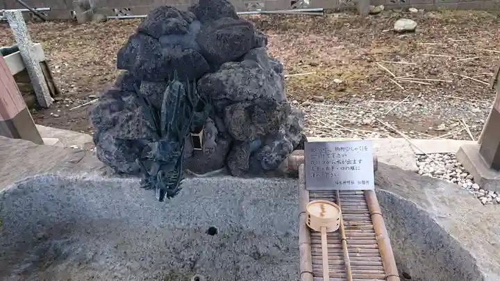 福生神明社の手水舎