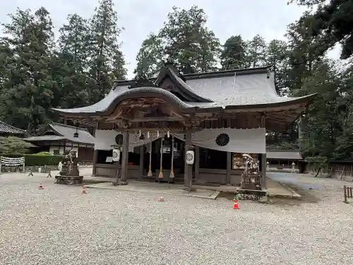 伊和神社の{uncategorized: "未分類", other: "その他", undefined: "問題あり", building: "その他建物", grave: "お墓", sacred_gate: "鳥居", guardian: "狛犬", statue: "像", buddha: "仏像", history: "歴史", nature: "自然", garden: "庭園", animal: "動物", pagoda: "塔", temizu: "手水舎", mountain_gate: "山門・神門", sanctuary: "本殿・本堂", subordinate: "末社・摂社", art: "芸術", scenery: "景色", jizo: "地蔵", ema: "絵馬", goshuin: "御朱印", omikuji: "おみくじ", items: "授与品その他", amulet: "お守り", goshuincho: "御朱印帳", eats: "食事", festival: "お祭り", votive_dance: "神楽", shichigosan: "七五三参", wedding: "結婚式", experience: "体験その他", initially: "初詣", around: "周辺", anti_infection: "感染症対策"}