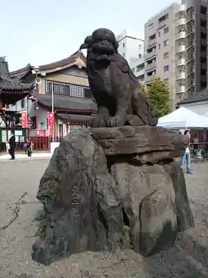 浅草神社の狛犬