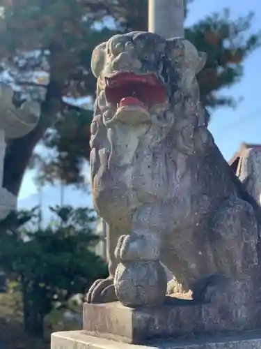 北東本宮小室浅間神社の狛犬